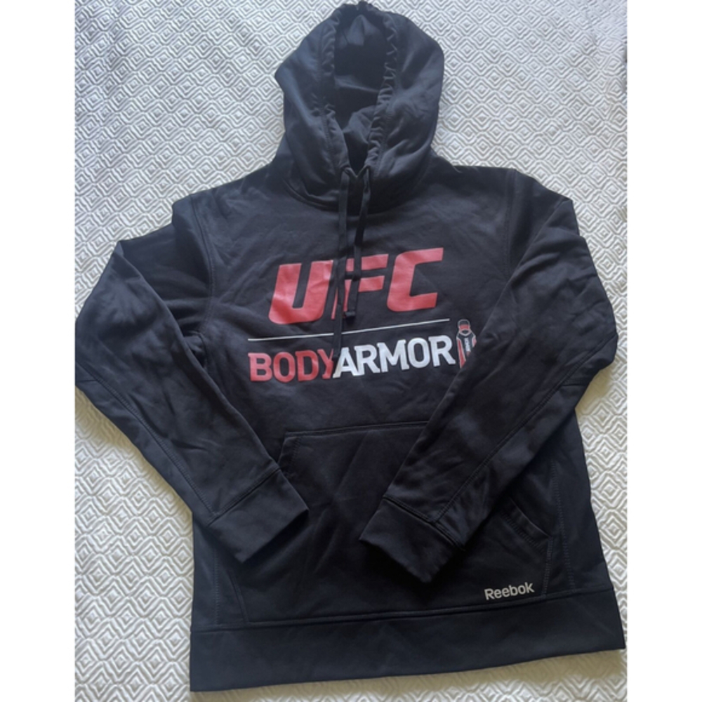 UFC Body Armor Reebok Black Pullover Hoodie Women's Size Small EUC‎
